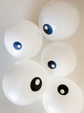 Load image into Gallery viewer, 5&quot; Friendly Eyeball Top Print Balloon (Set of 6)